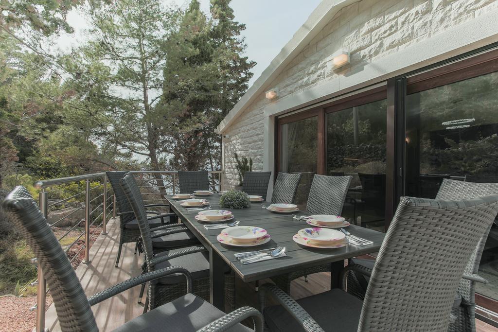 Villa Mendes Zastražišće Extérieur photo
