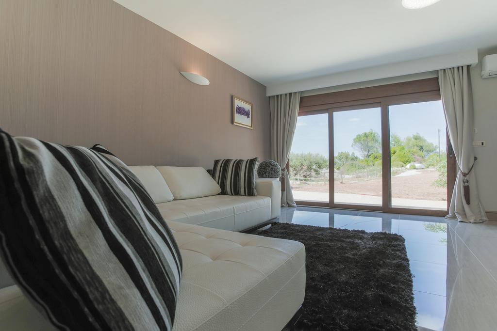 Villa Mendes Zastražišće Extérieur photo
