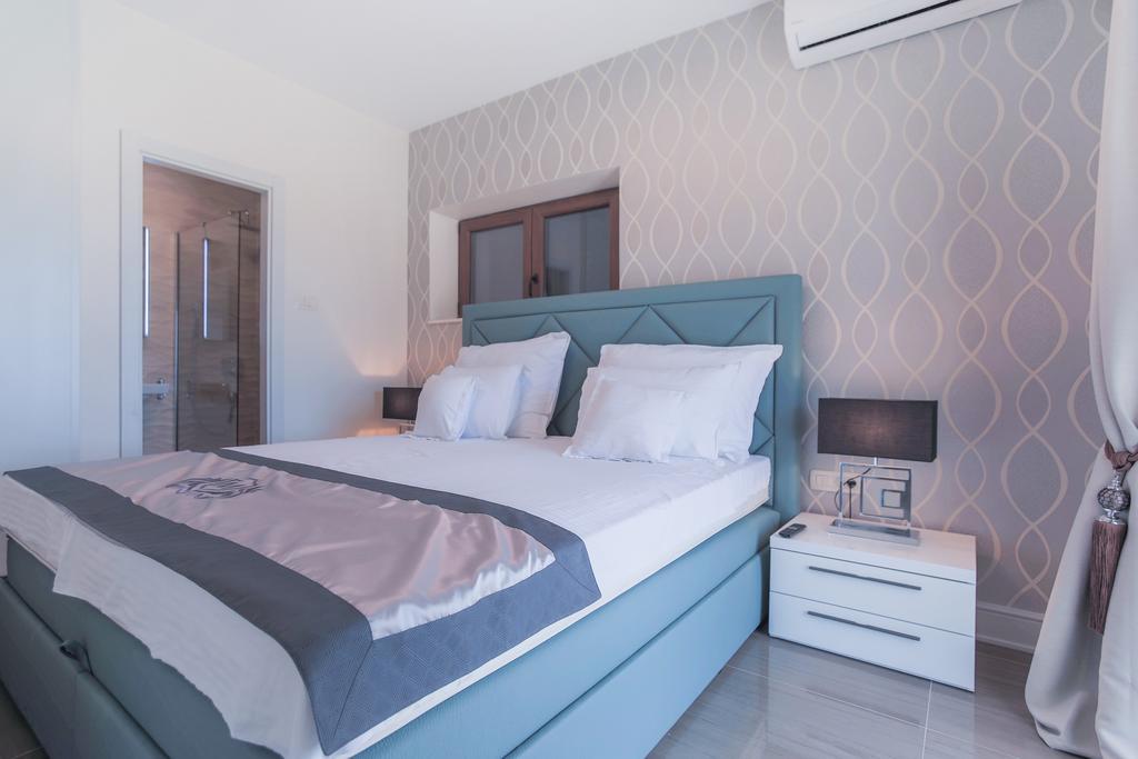 Villa Mendes Zastražišće Extérieur photo