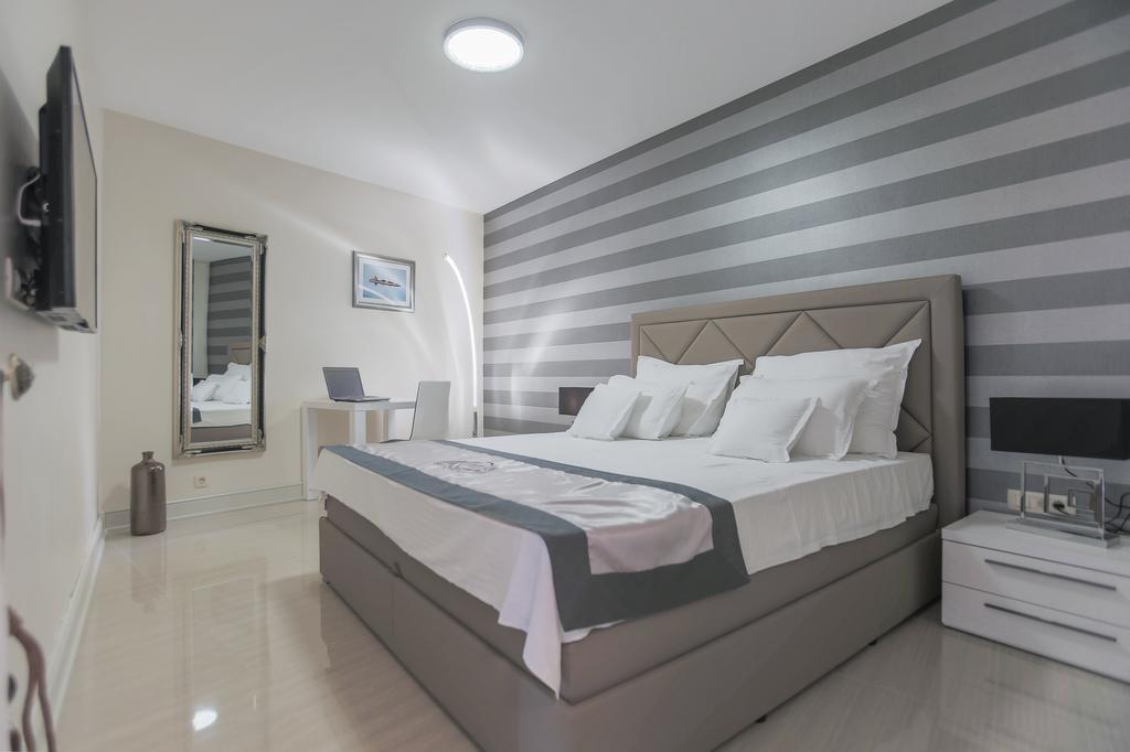 Villa Mendes Zastražišće Extérieur photo